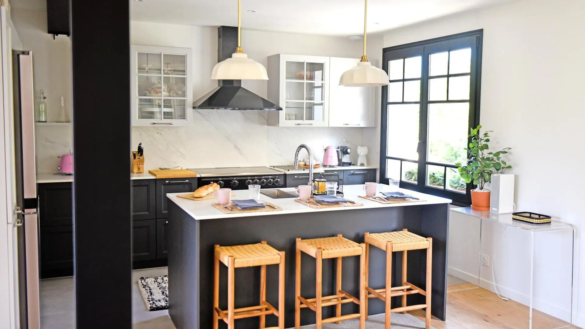 New Remodeled Home 4Bed/3.5Bath, Walking To Beach! Saint-Lunaire Francia