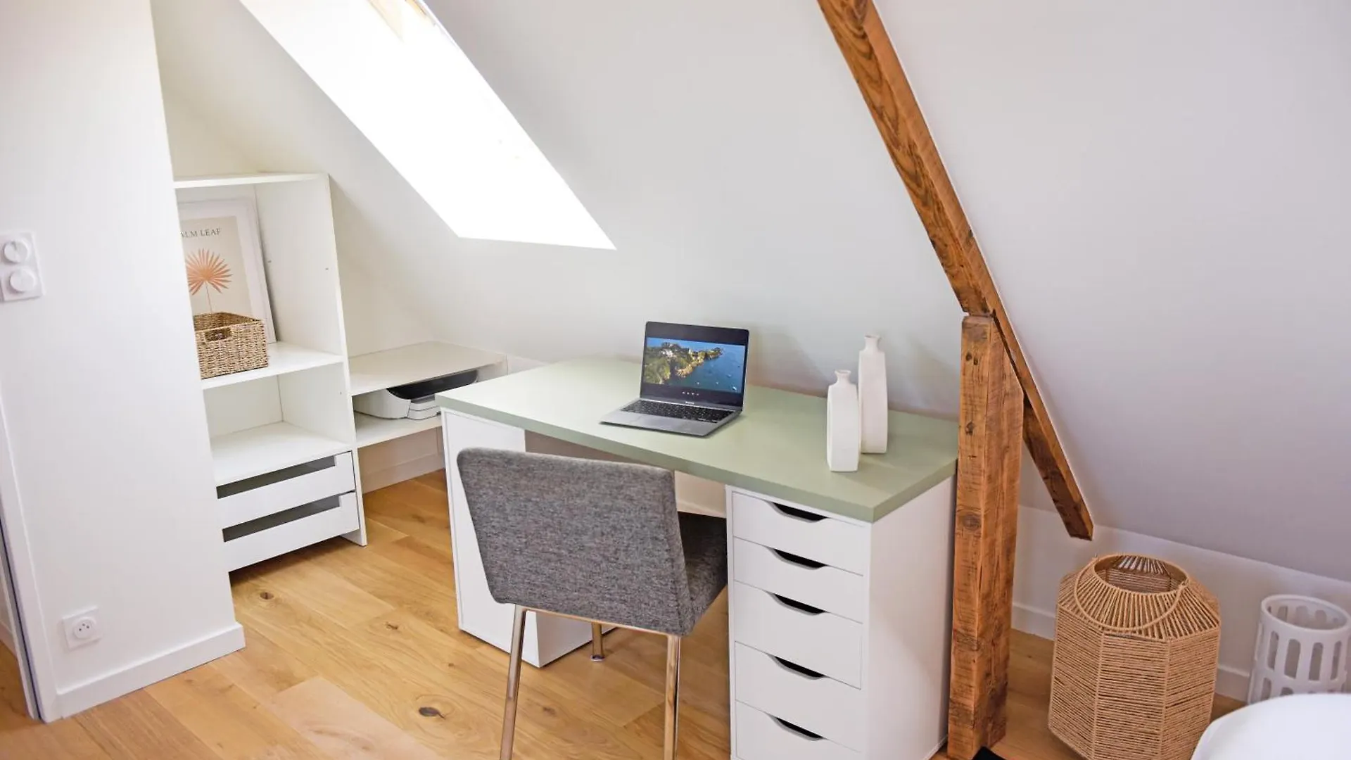 New Remodeled Home 4Bed/3.5Bath, Walking To Beach! Saint-Lunaire Francia